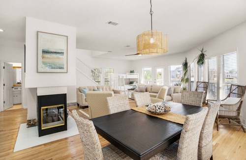 Crystal Beach House | 192 m² House ∙ 3 bedrooms ∙ 10 guests