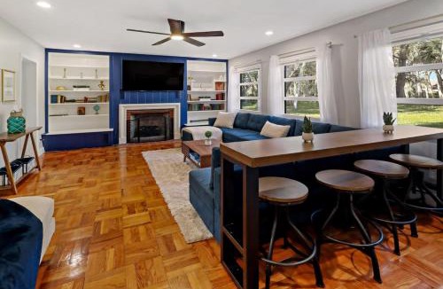 Vero Beach South House | 1920s Speakeasy, Horses Hot Tub 5mi to Beach