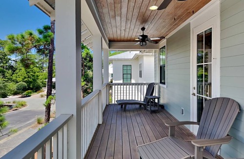 Lakeside at Blue Mountain Beach House | 198 m² House ∙ 4 bedrooms ∙ 12 guests