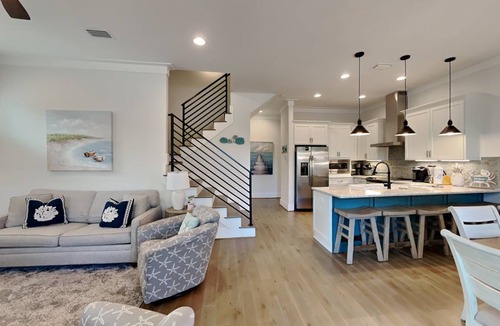 Lakeside at Blue Mountain Beach House | 198 m² House ∙ 4 bedrooms ∙ 12 guests