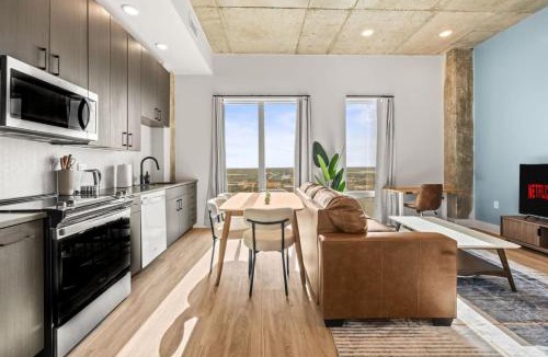 Channel District Apartment | 1BR Channelside | Free Amenities + Prime Location