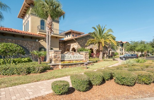 Highlands Reserve Condo | 1st floor clean comfortable condo minutes to Disney World, resort pool