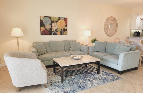 Vanderbilt Beach Condo | 1st Floor Condo Direct Bay/Gulf Beach Views! Steps To Beach! Specials