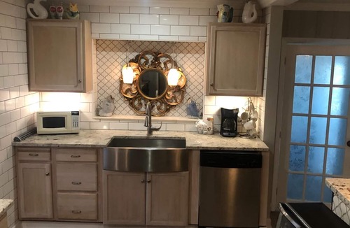 Crescent Beach House | 2/2 Beach House - Sleep 6 - 2 Blocks to Beach. Dog Friendly. Public Boat Ramp