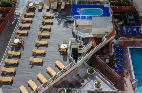 East Fort Lauderdale Condo | 2 Bdrm intercostal Water View @ Fort Lauderdale Beach Resort, FL
