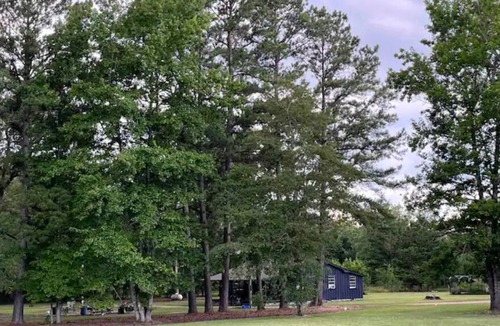 Ivan Cabin | 2 bdrm peaceful guest house stay