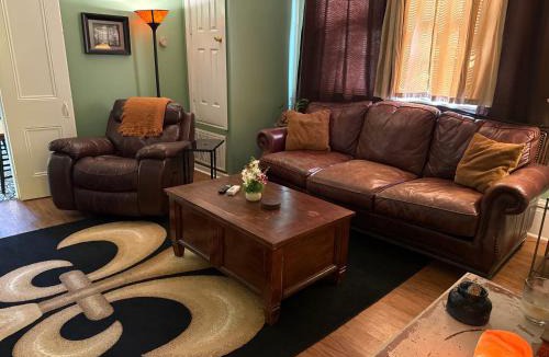 Saint Roch House | 2 Bedroom 2 Bath Fun Vibes NO PET FEES