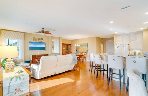 Tropical Cove Condo | 2 bedroom/2 bathroom condo at Lexington Country Club