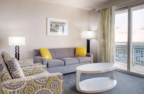Daytona Beach Resort | 2 Bedroom 2 baths deluxe
