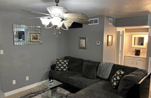 Shreveport Condo | 2-bedroom condo in lovely Shreveport with WiFi, AC