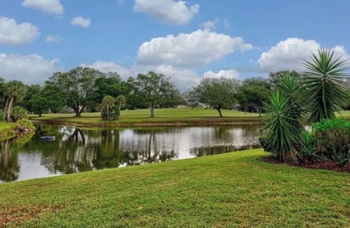 Venice Condo | 2-bedroom condo in soothing Venice with cool AC breeze