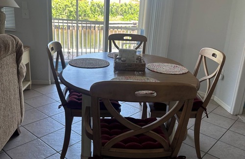 Burnt Store Marina Condo | 2-bedroom condo in terrific Punta Gorda- AC, WiFi marina Cass Cay Restaurant.