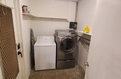 North Lauderdale House | 2 Bedroom home near FLL airport and shopping malls