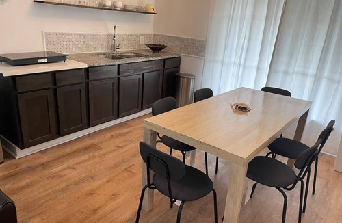 Riverside Terrace House | 2-bedroom house in tranquil Houston with cool AC breeze in the Medical Center/UH