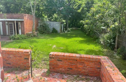 New Iberia House | 2-bedroom house in welcoming New Iberia with AC, WiFi
