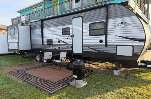 Holly Beach House | 2-bedroom recreational vehicle with AC in Holly Beach Cameron, La