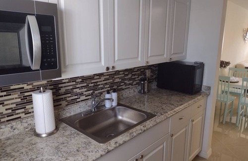 South Daytona Apartment | 2-beds in a quiet area of ​Daytona Beach. Good for Family, Couples and Seniors