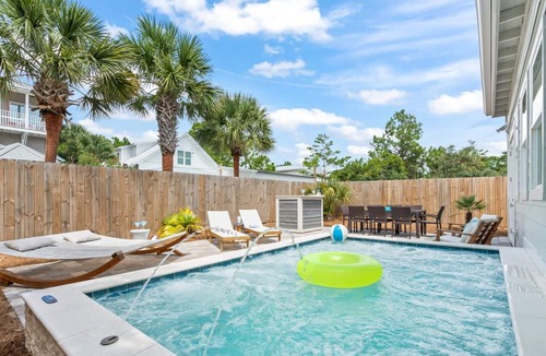 Village of Sugar Beach House | 2 Blocks From Gulf! Heated Splash Pool! 5 Adult Bikes!