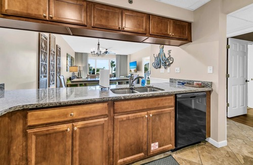 Rosemary Beach Condo | 2 BR/2 BA-Pool Side-High Pointe Beach Resort -1st Floor - Beach Service INCLUDED