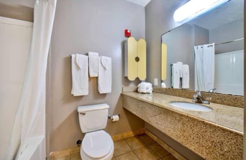 Beaumont Hotel | 2 Comfortable Rooms w/Private Bath Ideal for Long Stays + Family Adventures