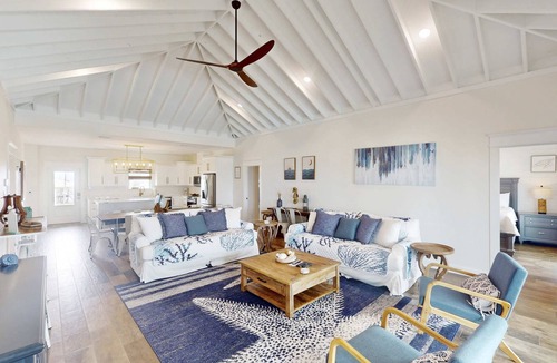 Dauphin Island House | 2 dog-friendly beach houses right on the sand w/private heated pool & elevator