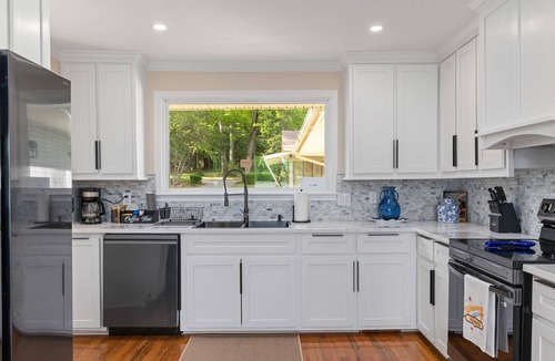 Florence House | 2 Homes with Private Dock/Slip Kayak+Patio+Pets