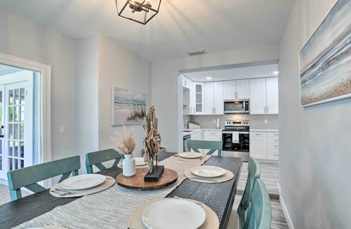 Largo Cottage | 2 Mi to Beach: Home w/Screened Porch in Largo