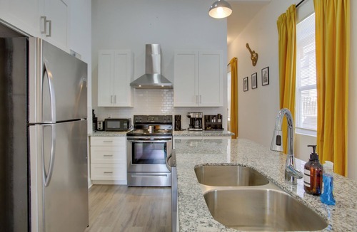 Saint Thomas Development House | 2 Mi to Dtwn: New Orleans Escape!