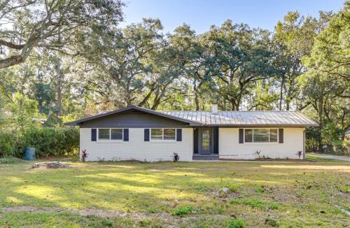 Tallahassee House | 2 Mi to FSU! Group-Friendly Tallahassee Getaway