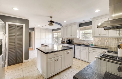 Mississippi City House | 2 Mi to Gulfport Beaches: Poolside Paradise!
