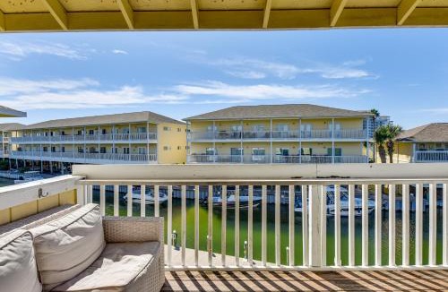Holiday Isle Apartment | 2 Mi to HarborWalk Village Cozy Condo with Balcony