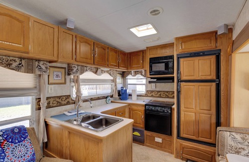 Langston Apartment | 2 Mi to Lake Guntersville: Peaceful Camper Home