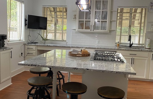 Baton Rouge House | 2 miles from all LSU Spring Sports!