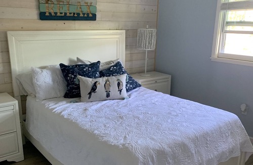 Whitney Beach Cottage | 2 miles from Cortez village. Comfy, beachy feel. Great location.