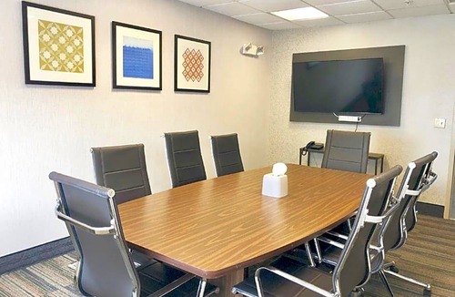 Clewiston Hotel | 2-Star Hotel ∙ Holiday Inn Express Hotel & Suites Clewiston, an IHG Hotel
