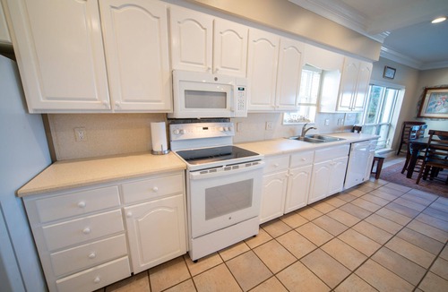 Plantation House | 20% OFF FALL! 5BR/4.5BA, Sleeps 22, Elevator, Pet Friendly