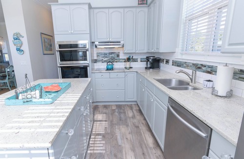 East End House | 20% OFF FALL! Beach Retreat, Easy Beach Access, Gulf Views & Private Pool!