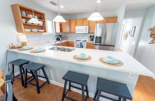 East End House | 20% OFF FALL! New to Market! Walking Distance to Shops & Restaurants!