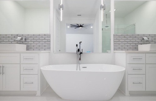 Laguna Beach Estates House | 20206 First Ave by Blue Swell