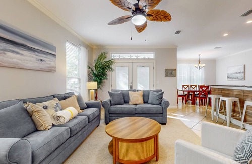 Villages of Crystal Beach House | 209 m² House ∙ 4 bedrooms ∙ 12 guests
