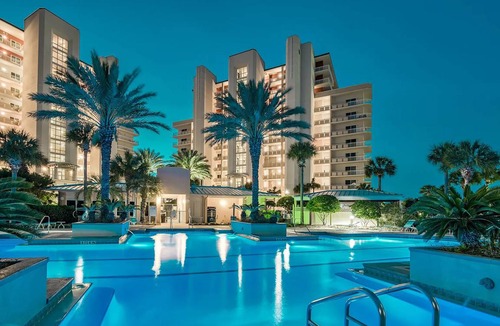 Holiday Isle Condo | 214 m² Condo ∙ 3 bedrooms ∙ 8 guests