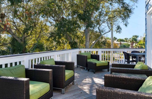 Gulfview Heights House | 215 m² House ∙ 5 bedrooms ∙ 14 guests