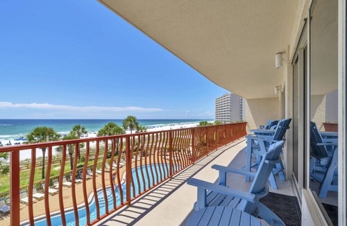 Gulf Lagoon Beach Condo | 218 m² Condo ∙ 3 bedrooms ∙ 10 guests