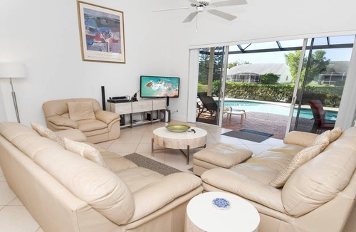 Crown Pointe Villa | 220 m² Villa ∙ 4 bedrooms ∙ 8 guests