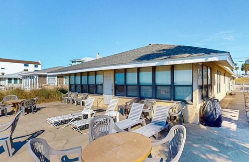 Bahama Beach House | 221 m² House ∙ 5 bedrooms ∙ 15 guests