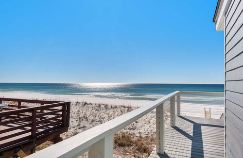 Crystal Beach House | 223 m² House ∙ 5 bedrooms ∙ 14 guests