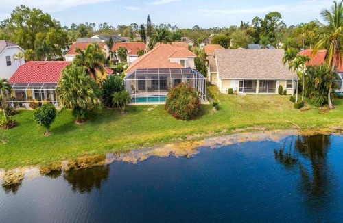 Crown Pointe House | 230 m² House ∙ 4 bedrooms ∙ 8 guests