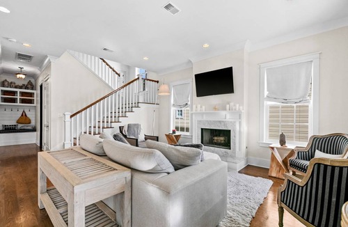 Lakeside at Blue Mountain Beach House | 236 m² House ∙ 3 bedrooms ∙ 10 guests