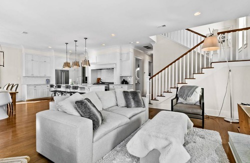 Lakeside at Blue Mountain Beach House | 236 m² House ∙ 3 bedrooms ∙ 10 guests