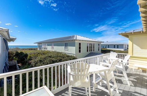 Seaside House | 244 m² House ∙ 6 bedrooms ∙ 12 guests